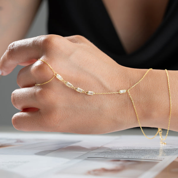 ELNI Handkette aus 925 Silber von AURIME, filigranes Design, detailreiche Kette mit feinen Gliedern und elegantem Aussehen