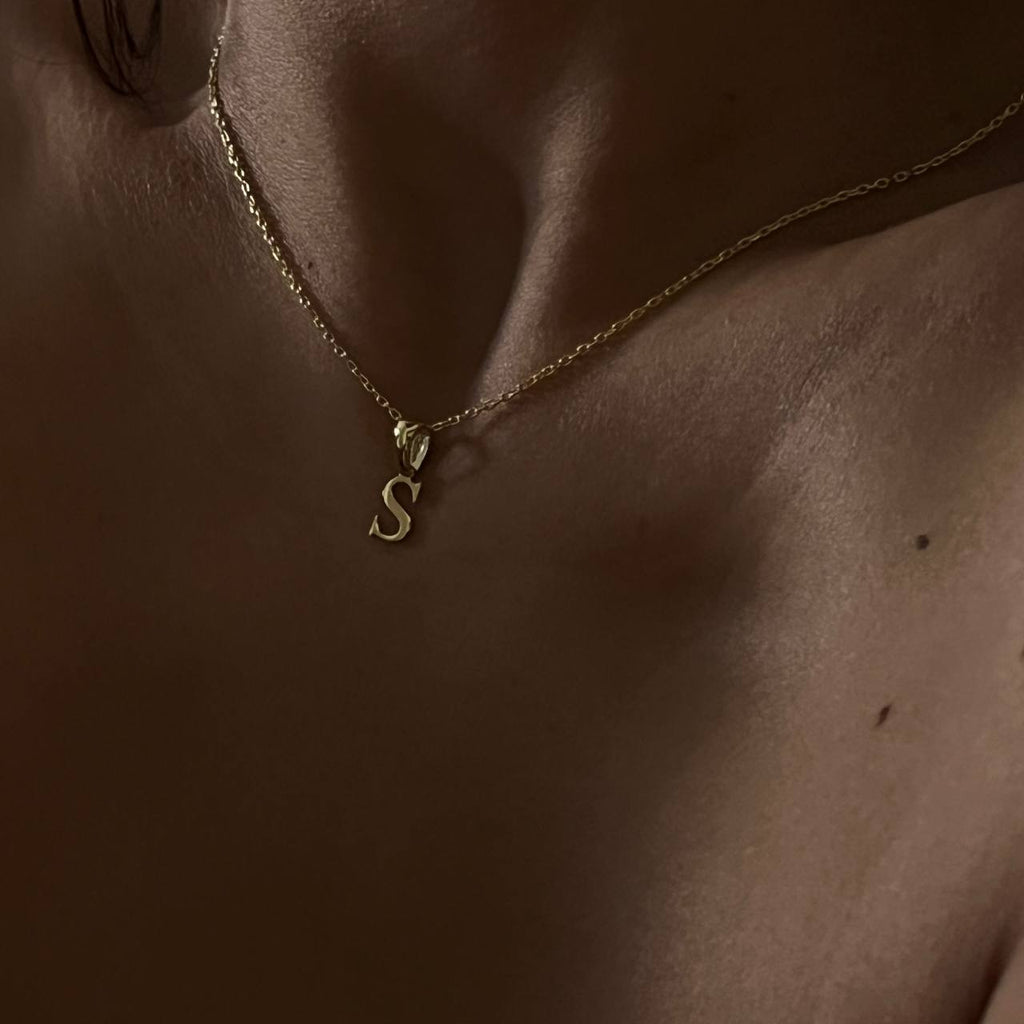 MINI LETTER NECKLACE aus 925 Silber - Hochwertiger Schmuck - AURIME