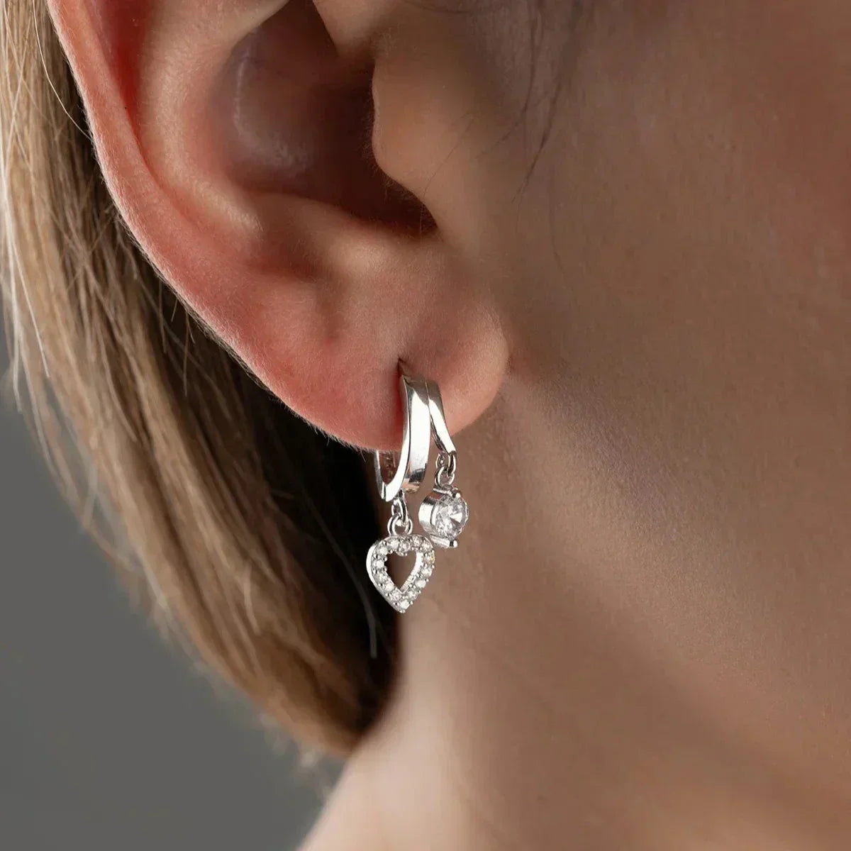 MINI HERZ & ZIRKONIA OHRRING aus 925 Silber - Eleganter Ohrringe - AURIME