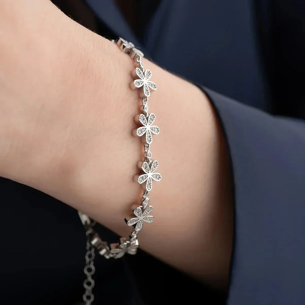 ZIRKONSTEIN BLUME ARMBAND aus 925 Silber - Eleganter Armband - AURIME