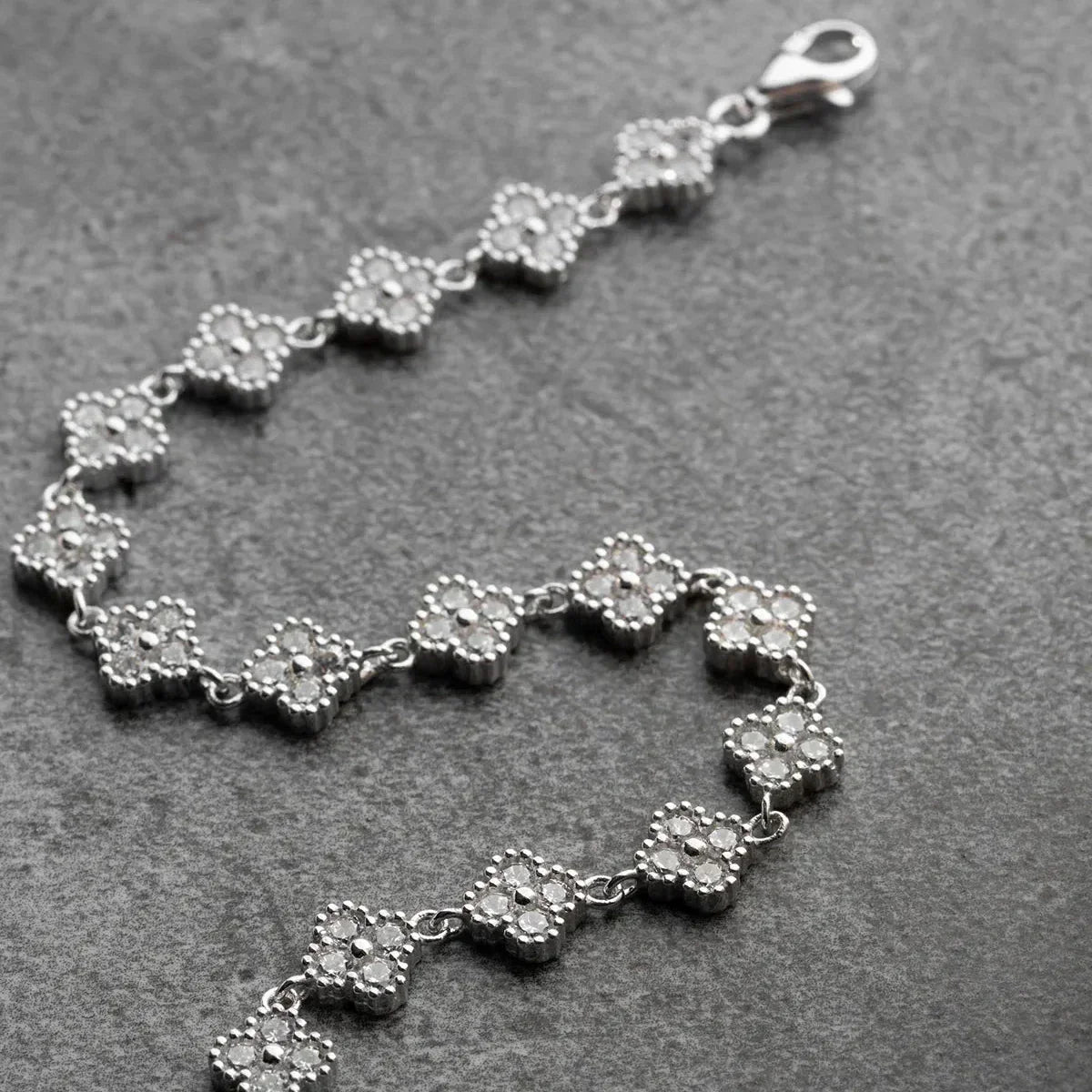 ZIRKON STEIN KLEE ARMBAND aus 925 Silber - Eleganter Armband - AURIME
