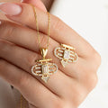 SEYMA Halskette und Ohrring-Set aus 925 Silber von AURIME, elegante Schmuckstücke mit filigranen Designs, Nahaufnahme im Zoom
