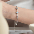 CAGLA Modell Armband aus 925 Silber von AURIME, feine silberne Schmuckarmband mit eleganter Optik, Nahaufnahme im Zoom.