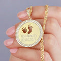 Zirkonia Gravurkette für Babys mit Handfußmotiv aus 925 Silber, von Aurime, detailreiche Schmuckkette mit Anhänger