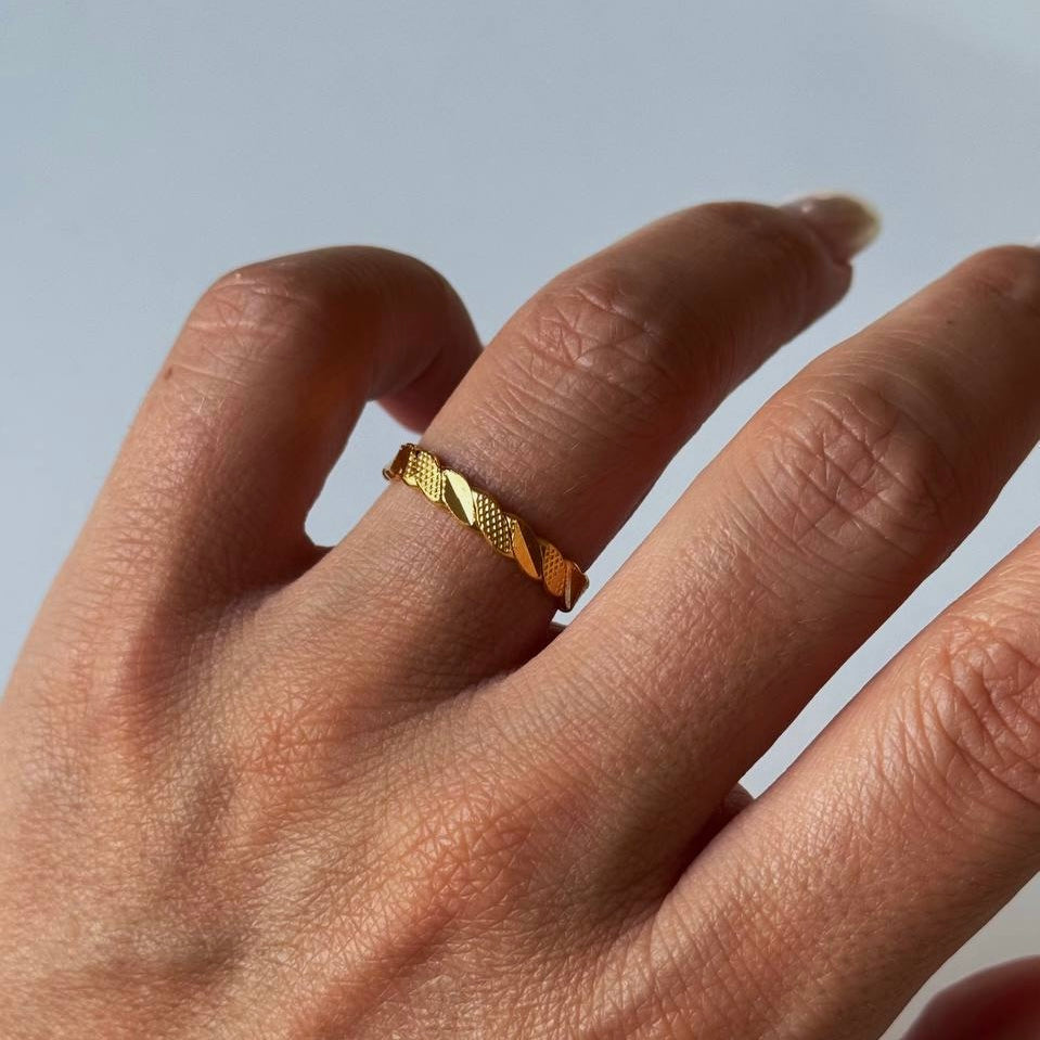 BURMA RING II aus 925 Silber - Eleganter Ring - AURIME