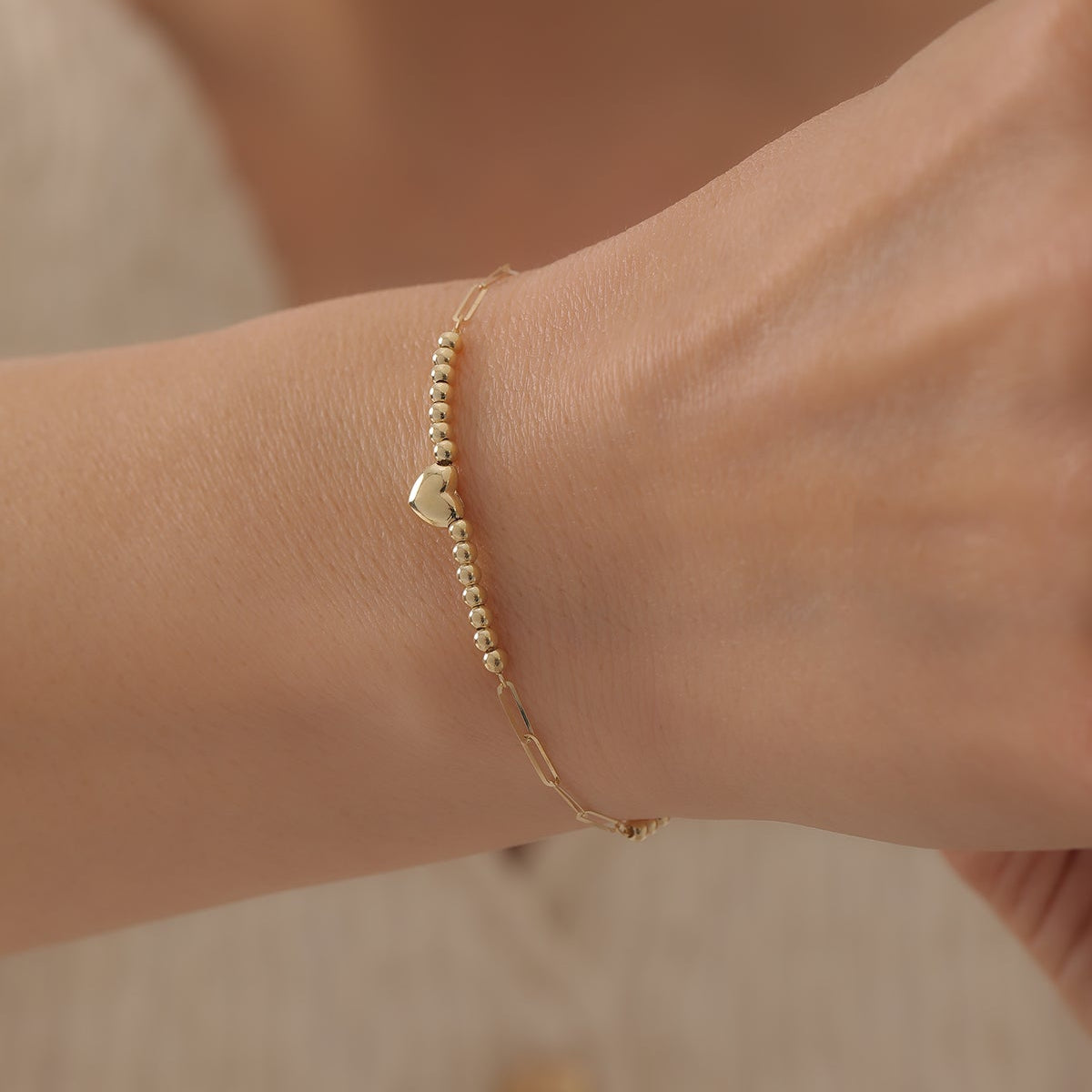 BÜROKLAMMER MIT KLEINEM HERZDETAIL ARMKETTE | 14K GOLD