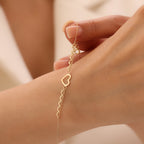 HERZ MIT KETTE HERZ ARMKETTE | 14K GOLD