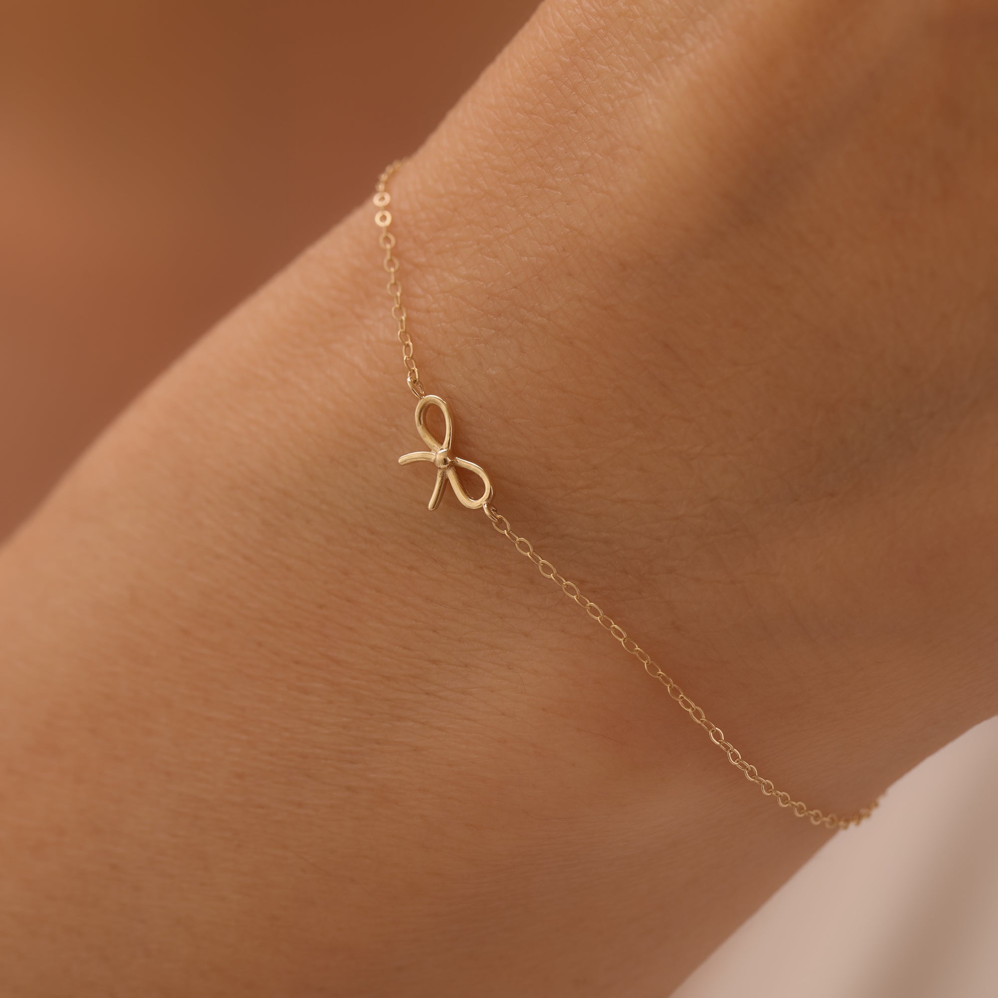 MINIMALISTISCHE SCHLEIFEN-ARMBANDKORDEL ARMKETTE | 14K GOLD