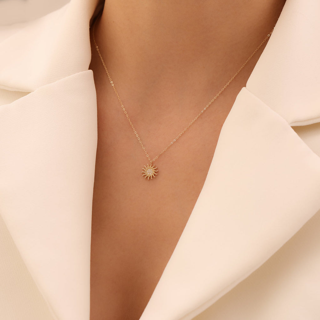 SONNE MIT ZIRKONSTEIN HALSKETTE | 14K GOLD