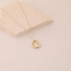SEITLICH HOHLHERZ HALSKETTE | 14K GOLD
