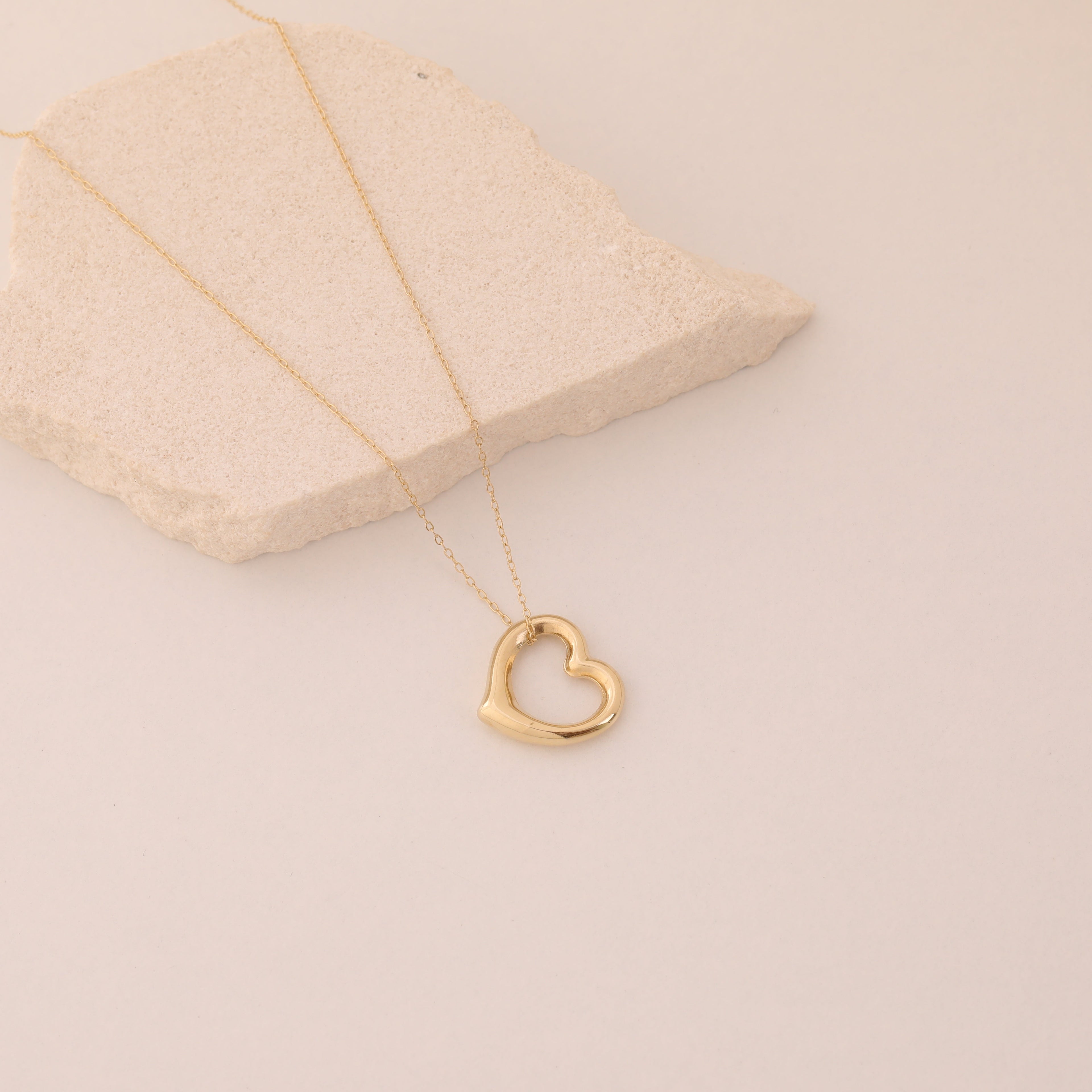 SEITLICH HOHLHERZ HALSKETTE | 14K GOLD