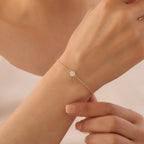 MINIMALISTISCHE ELEGANTE BLUME MIT ZIRKONIA-STEINEN ARMKETTE | 14K GOLD
