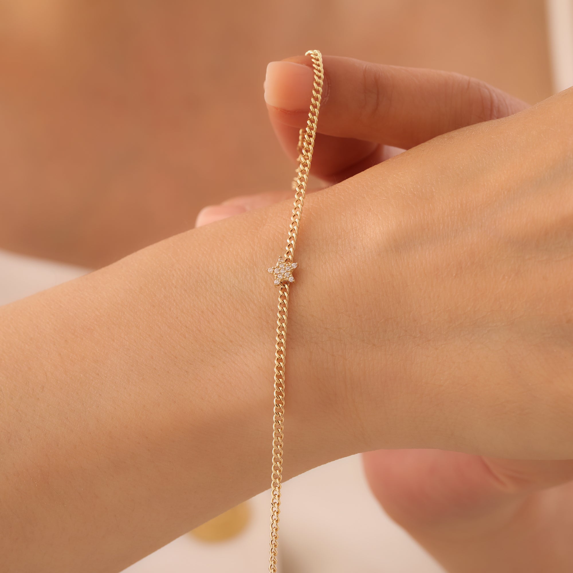 ZIRKONIA-STEINBESETZTE ELEGANTE STERN-KETTE ARMKETTE | 14K GOLD