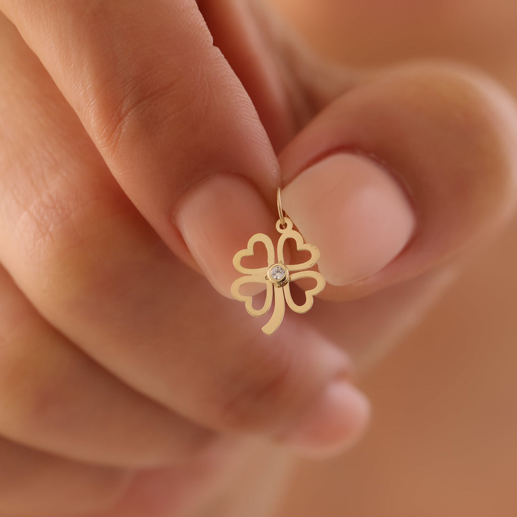 ZIRKONSTEIN VIERBLÄTTRIGES KLEEBLATT ANHÄNGER | 14K GOLD