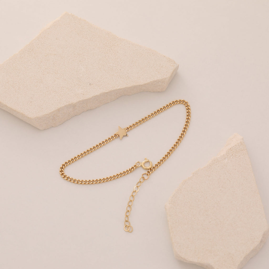 MINIMALE KETTE MIT STERN-ANHÄNGER ARMKETTE | 14K GOLD