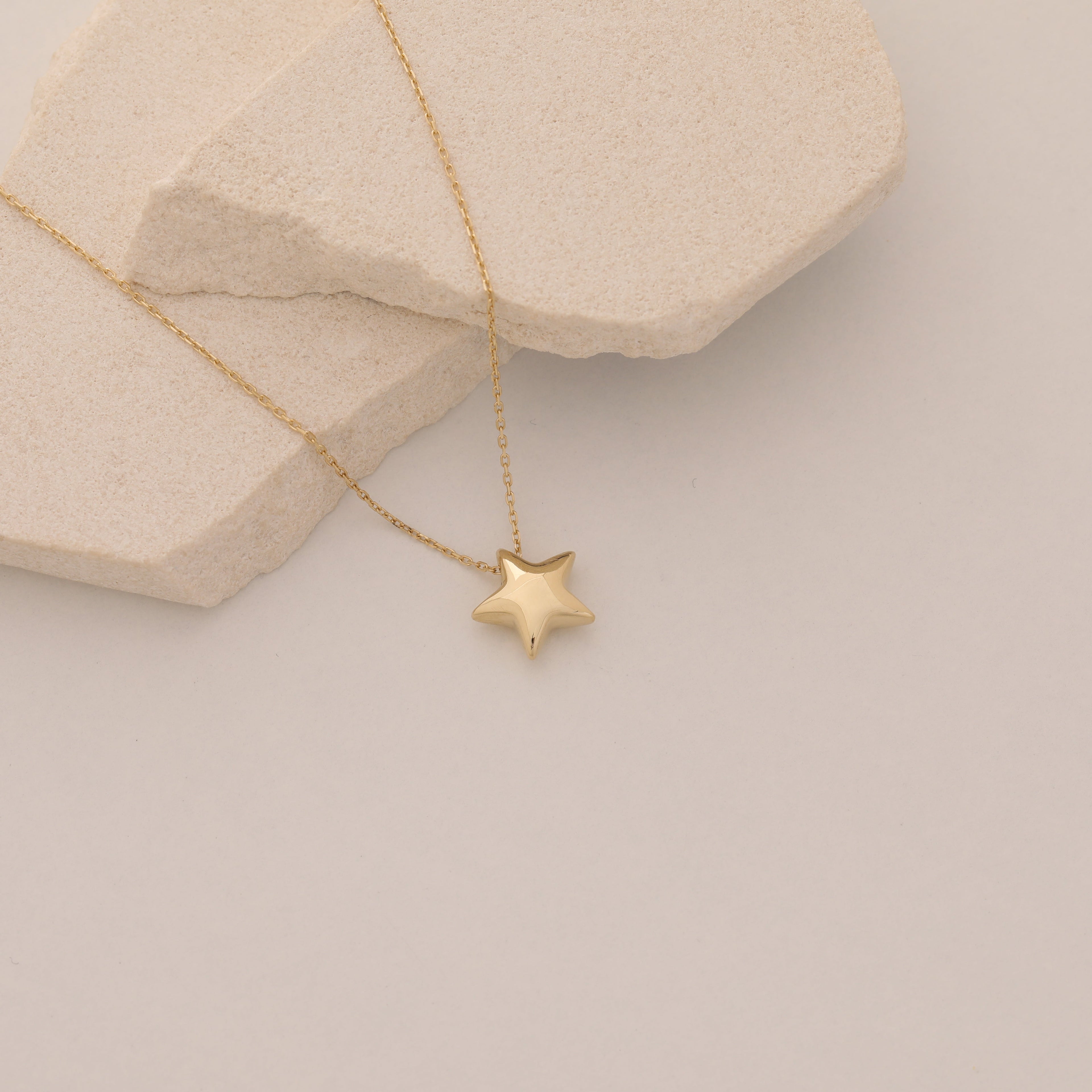 GEWÖLBTE STERN HALSKETTE | 14K GOLD