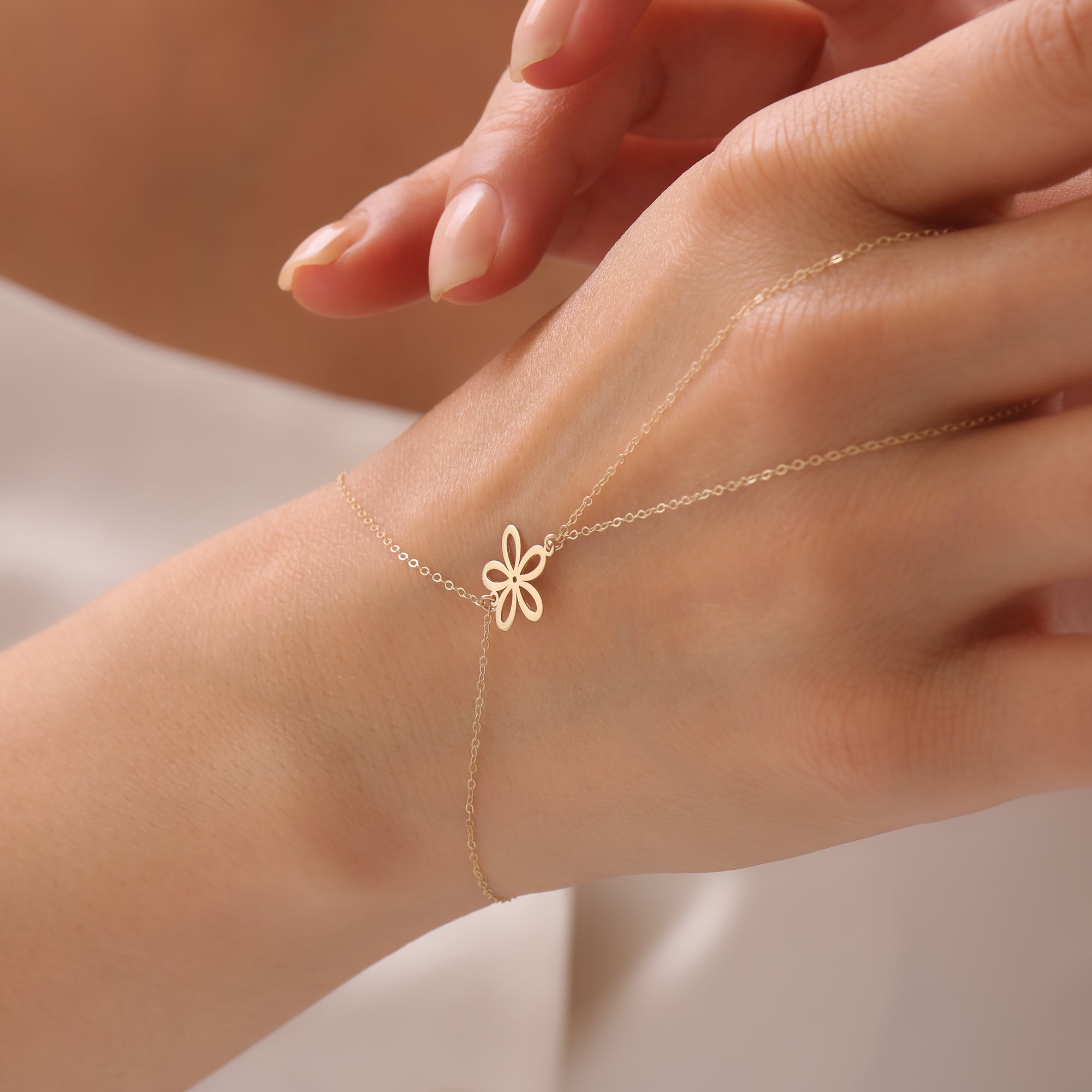 BLUMENMOTIV HANDKETTE | 14K GOLD