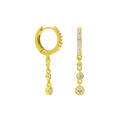 Silberne Britney-Ohrringe aus 925er Silber von AURIME, detailliertes Design und elegante Form sichtbar.