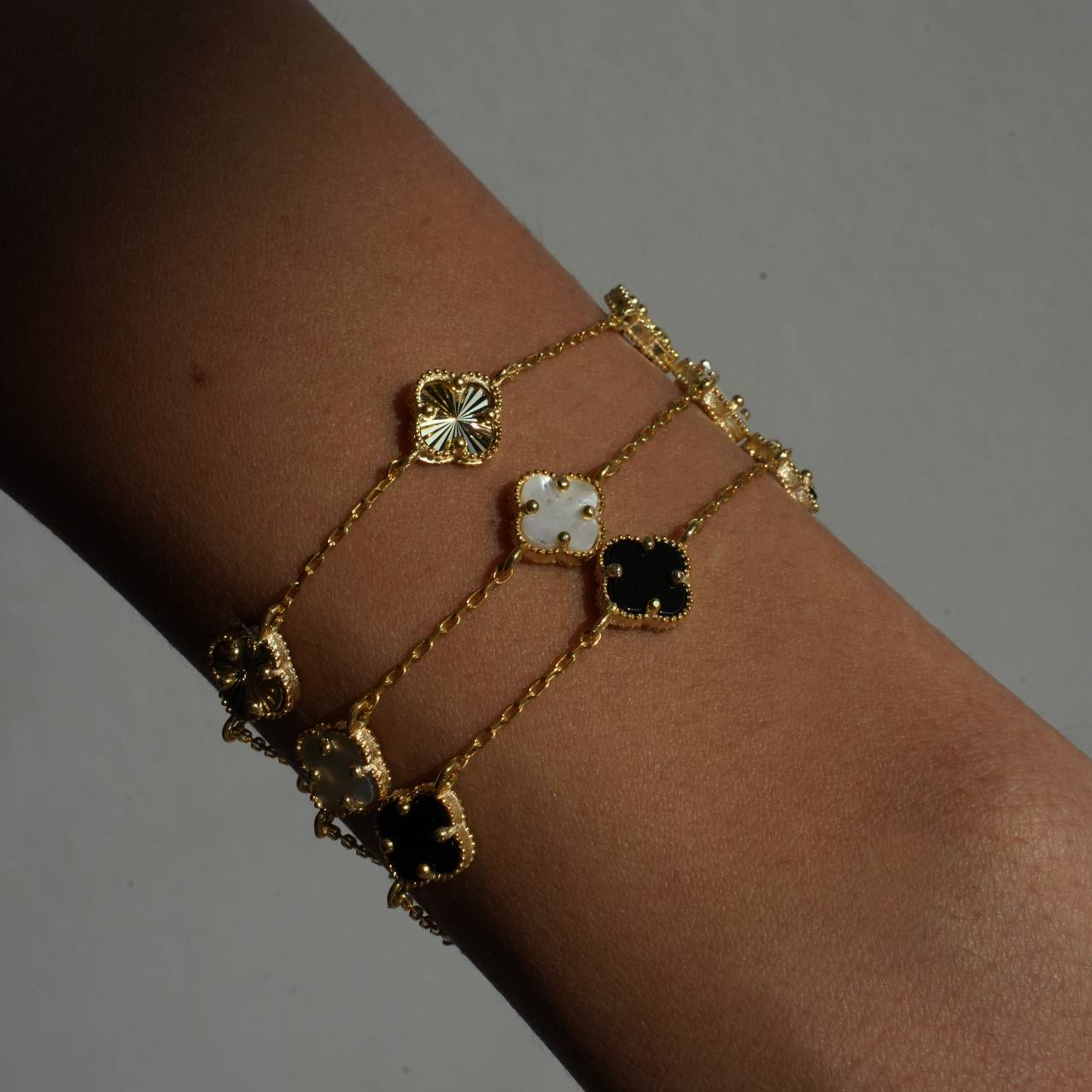 CELEBRTY KLEE ARMKETTE aus 925 Silber - Eleganter Halskette - AURIME