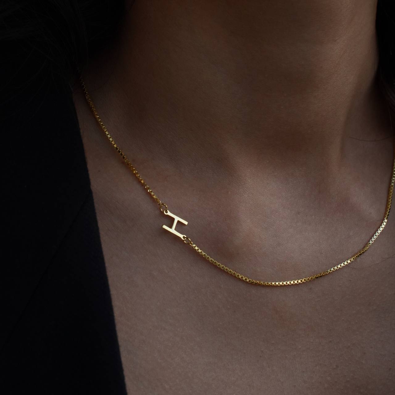 MINIMAL INITIALEN CUBIC NECKLACE aus 925 Silber - Hochwertiger Schmuck - AURIME