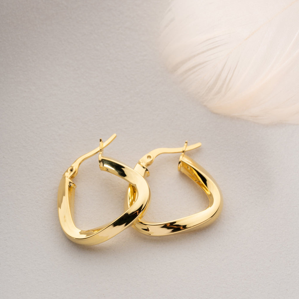 ASYMMETRISCHE SPIRALE GOLD OHRRINGE | 925 SILBER