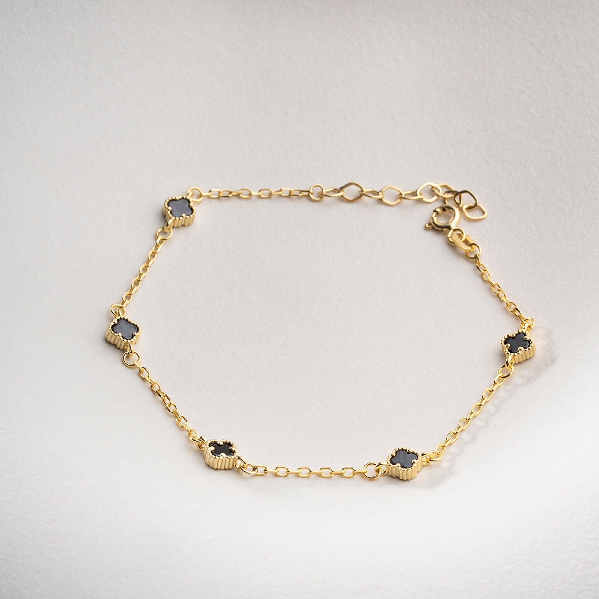 MINIMAL SCHWARZE KLEE ARMKETTE aus 925 Silber - Eleganter Halskette - AURIME