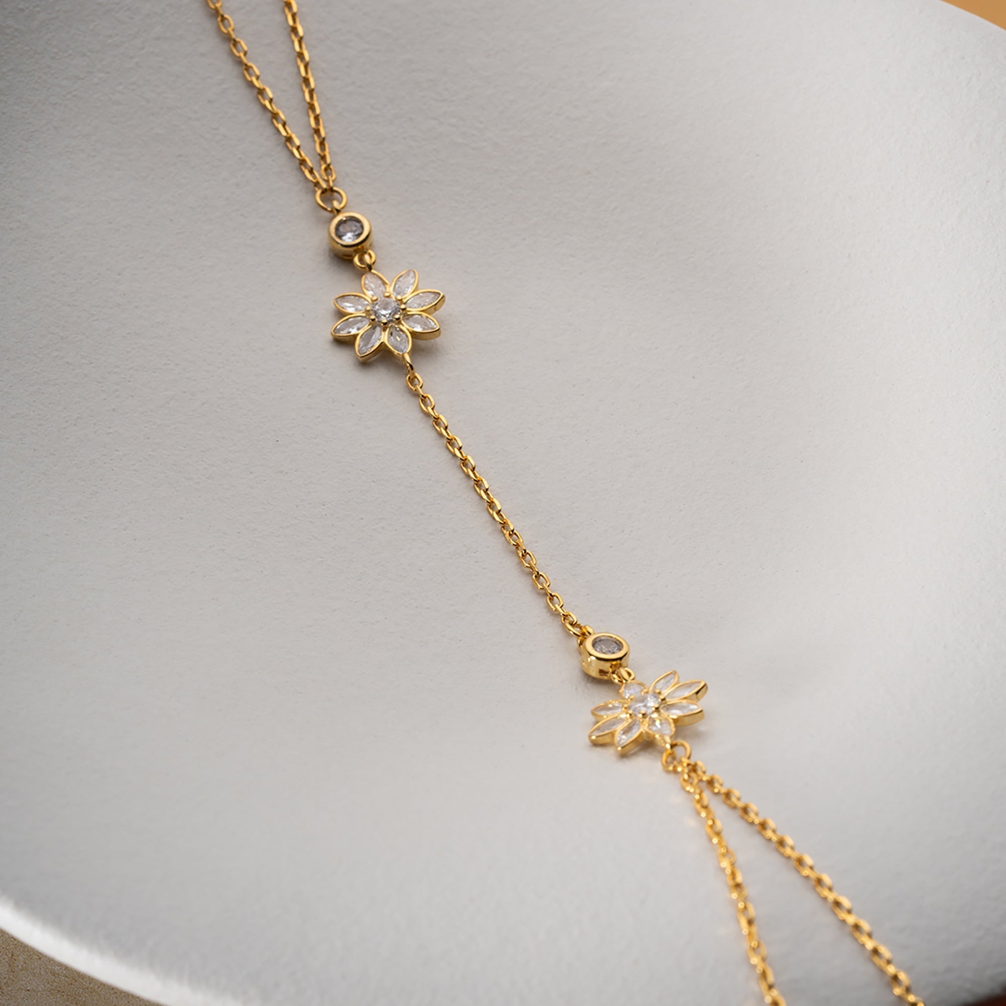 NOELA HANDKETTE aus 925 Silber - Eleganter Halskette - AURIME