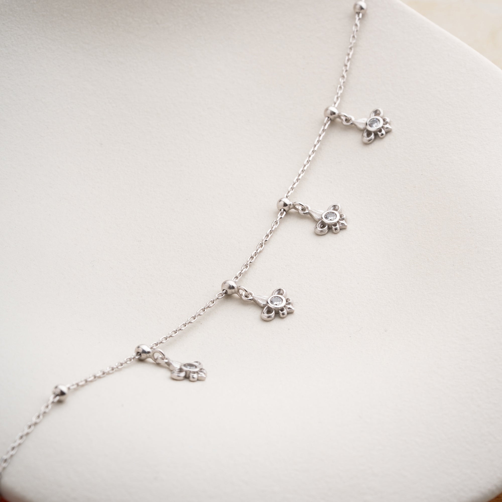 NOVA FUSSKETTE aus 925 Silber - Eleganter Halskette - AURIME