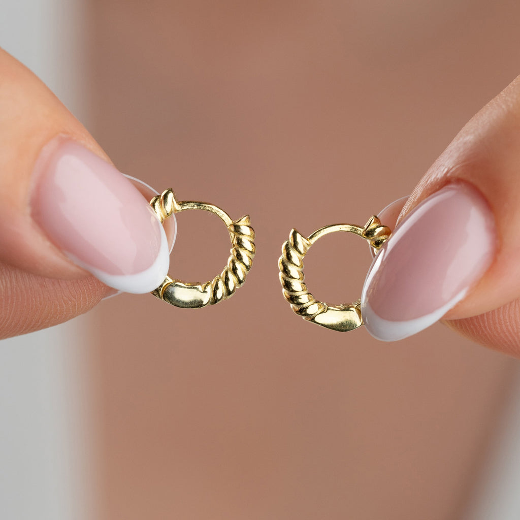 MINIMALISTISCHER GEDREHTER RING OHRRINGE | 925 SILBER