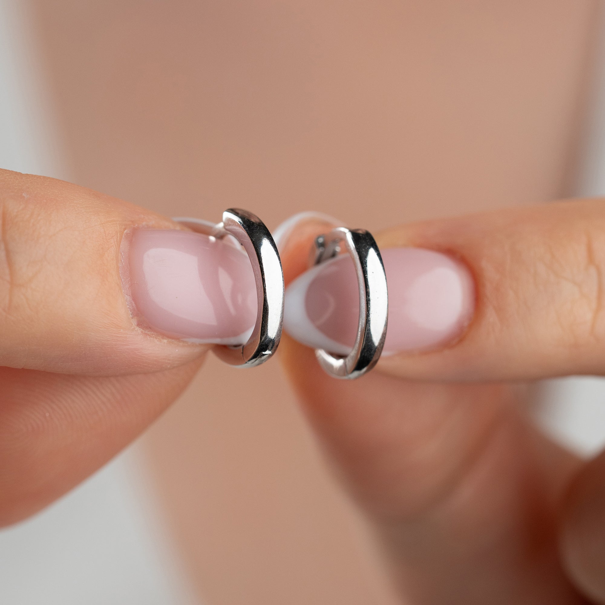MINIMALISTISCHER BASIC-SILBERRING OHRRINGE | 925 SILBER