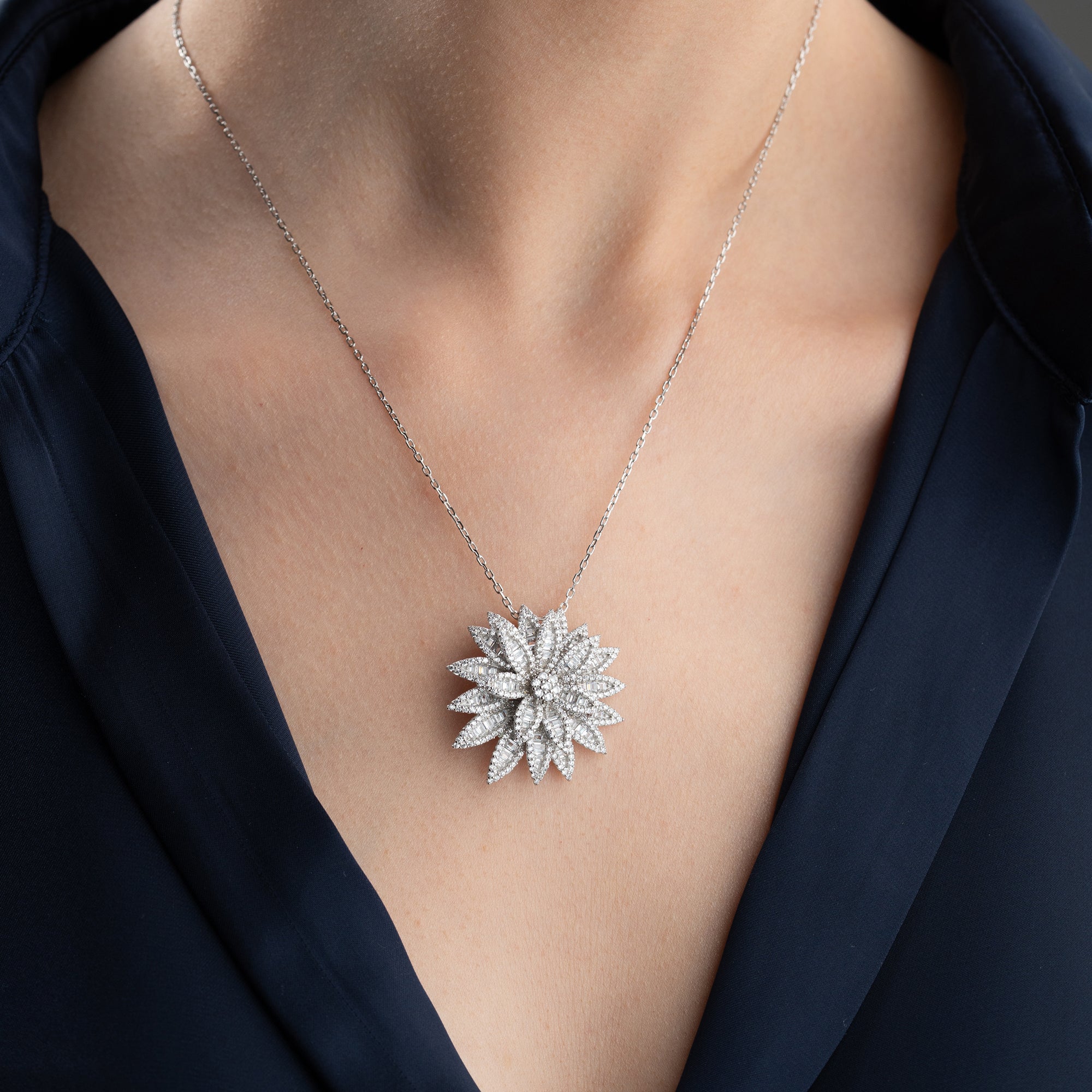 ZIRKONIA LOTUS HALSKETTE | 925 SILBER