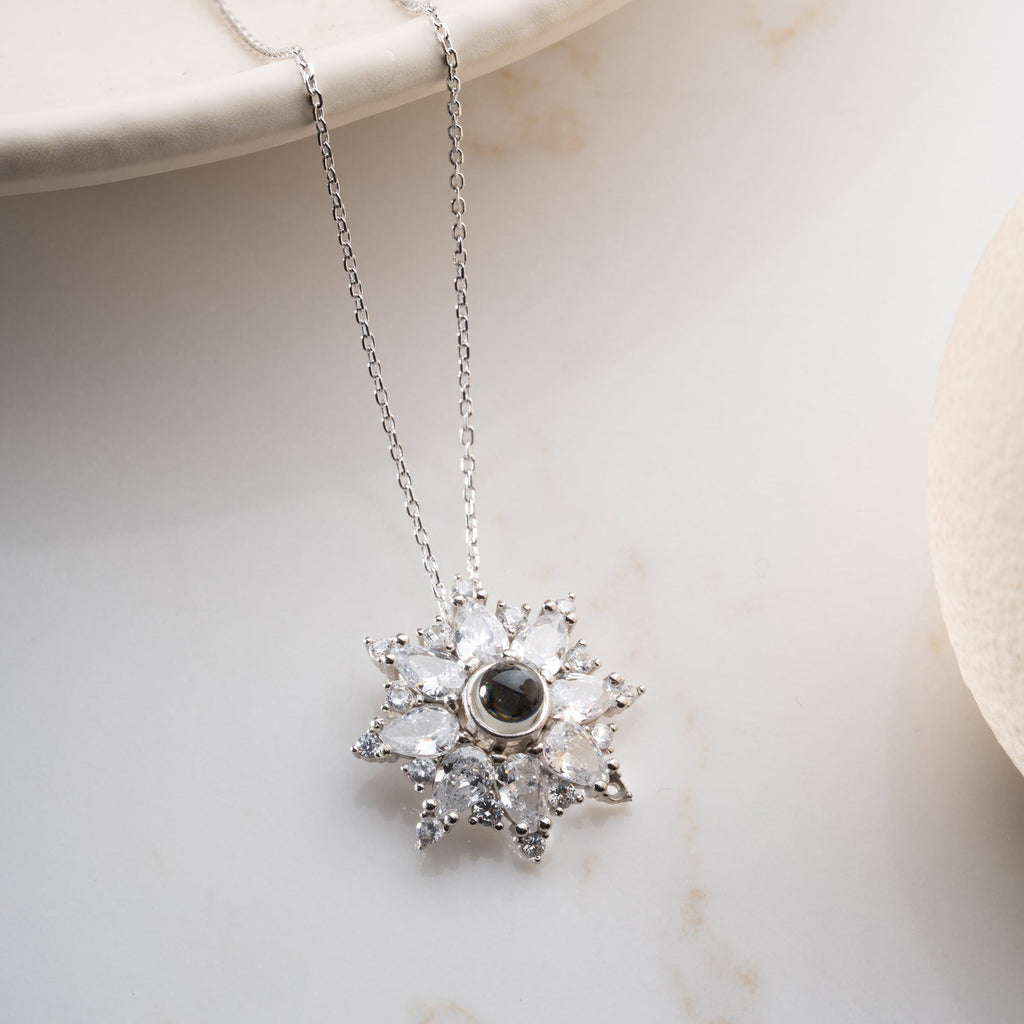 KRISTALL LOTUS KETTE aus 925 Silber - Eleganter Halskette - AURIME