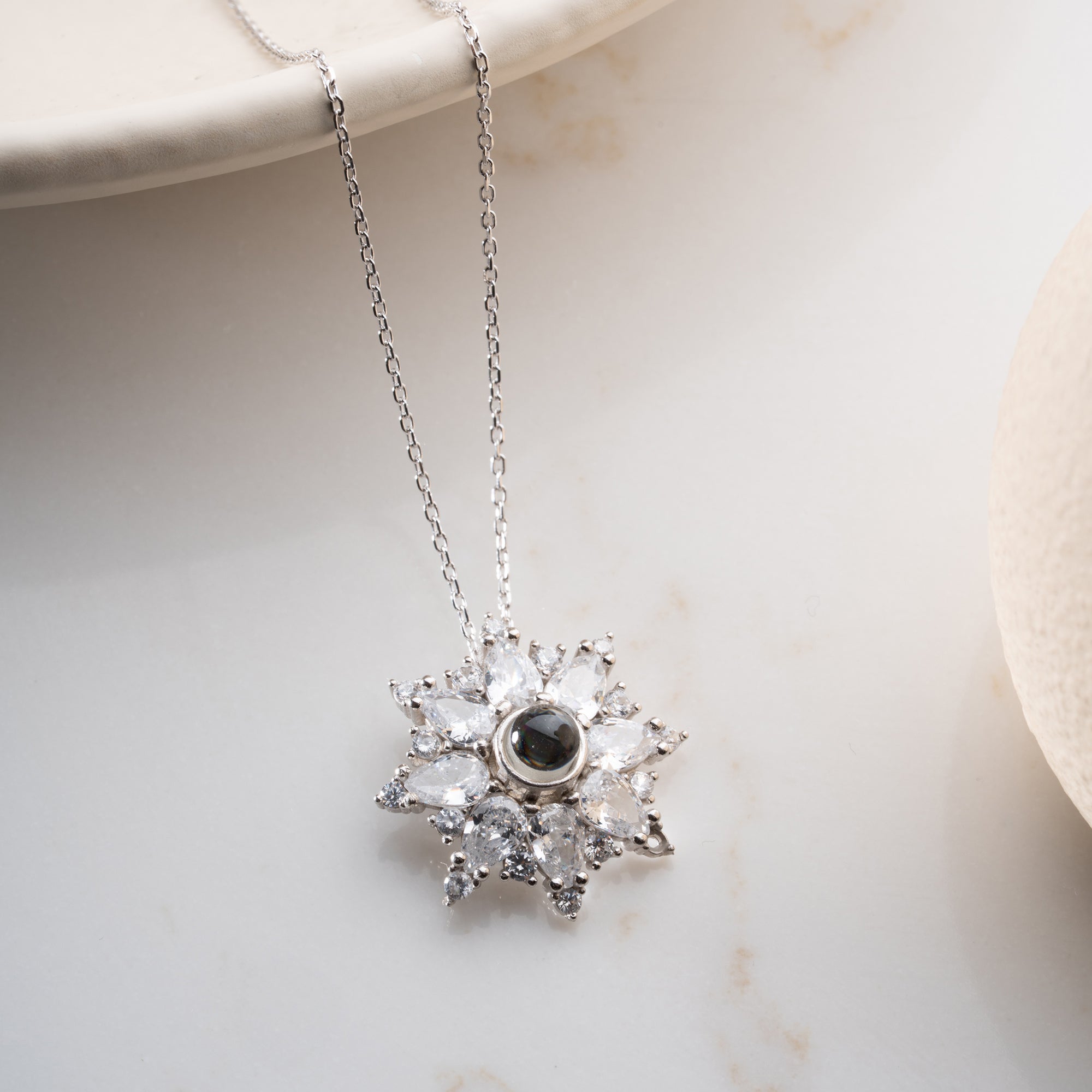 KRISTALL LOTUS KETTE aus 925 Silber - Eleganter Halskette - AURIME