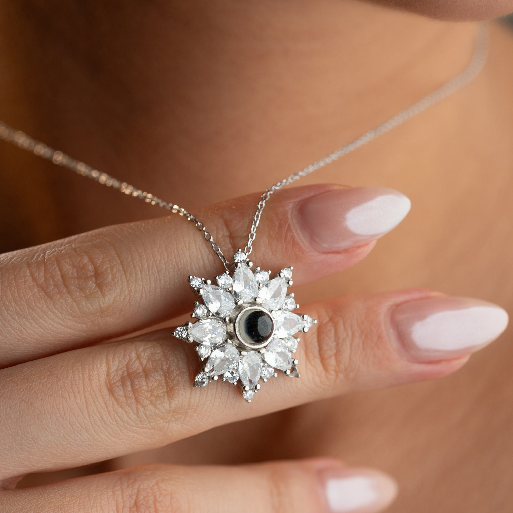 KRISTALL LOTUS KETTE aus 925 Silber - Eleganter Halskette - AURIME