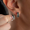 Schwarze TUGI Stone Ohrringe aus 925 Silber von AURIME, detailreiche Design, elegante und moderne Schmuckstücke