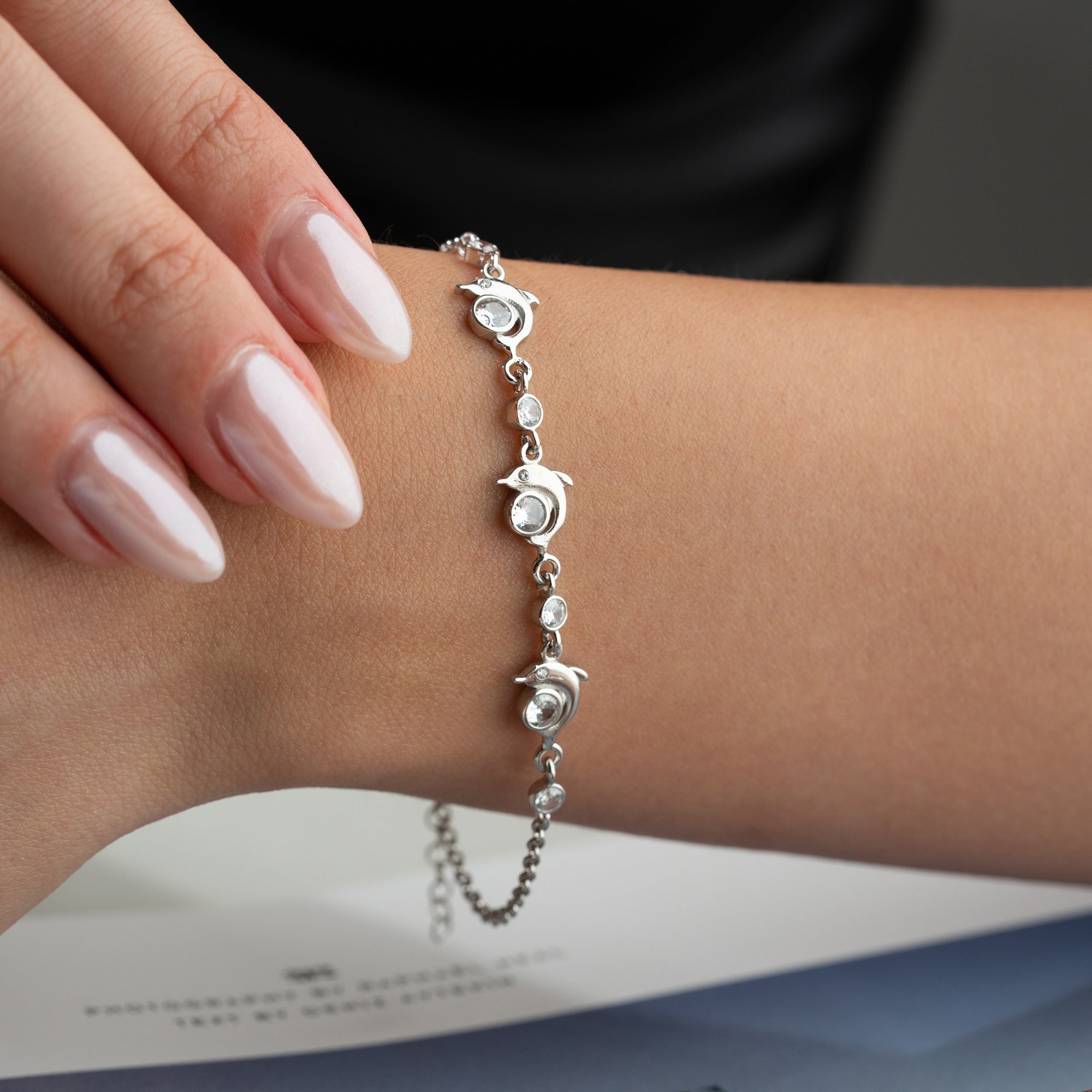 DOLPHIN STONE ARMBAND aus 925 Silber - Eleganter Armband - AURIME