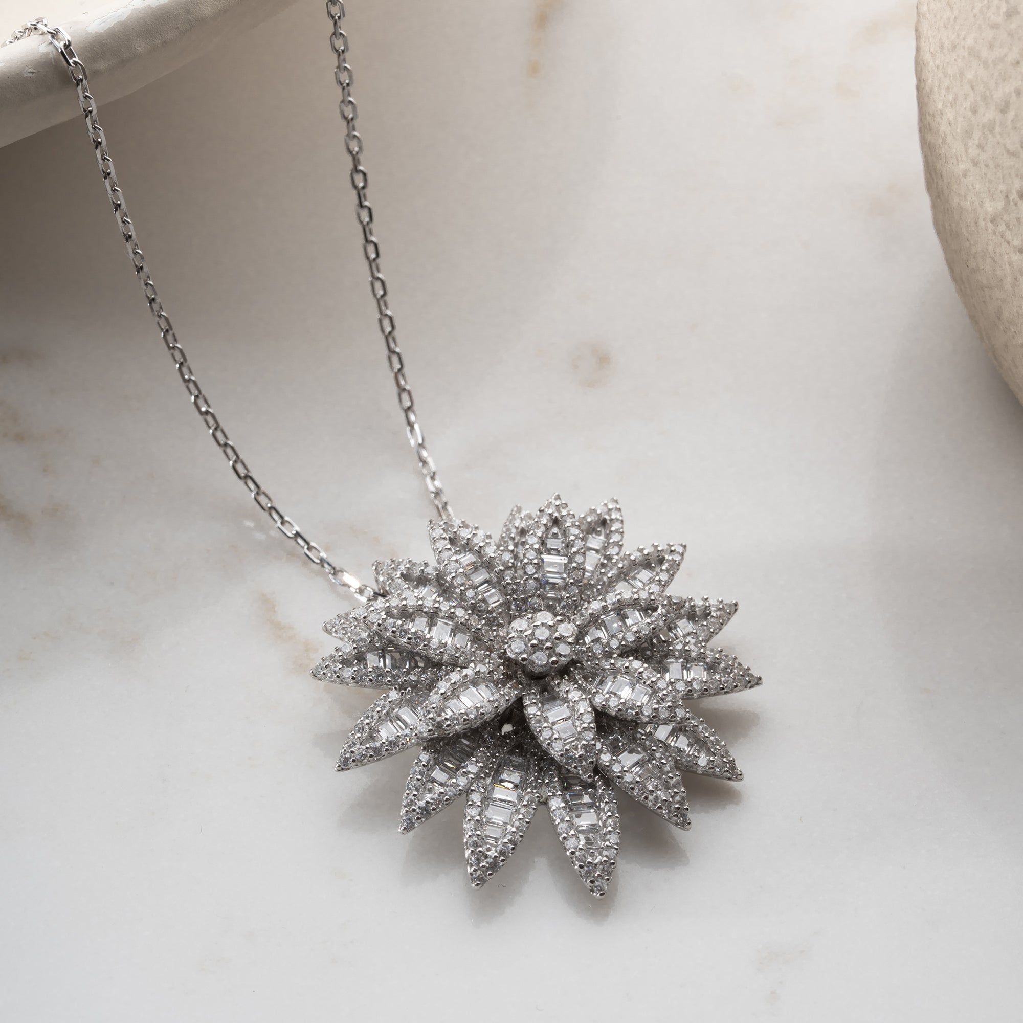 ZIRKONIA LOTUS HALSKETTE | 925 SILBER