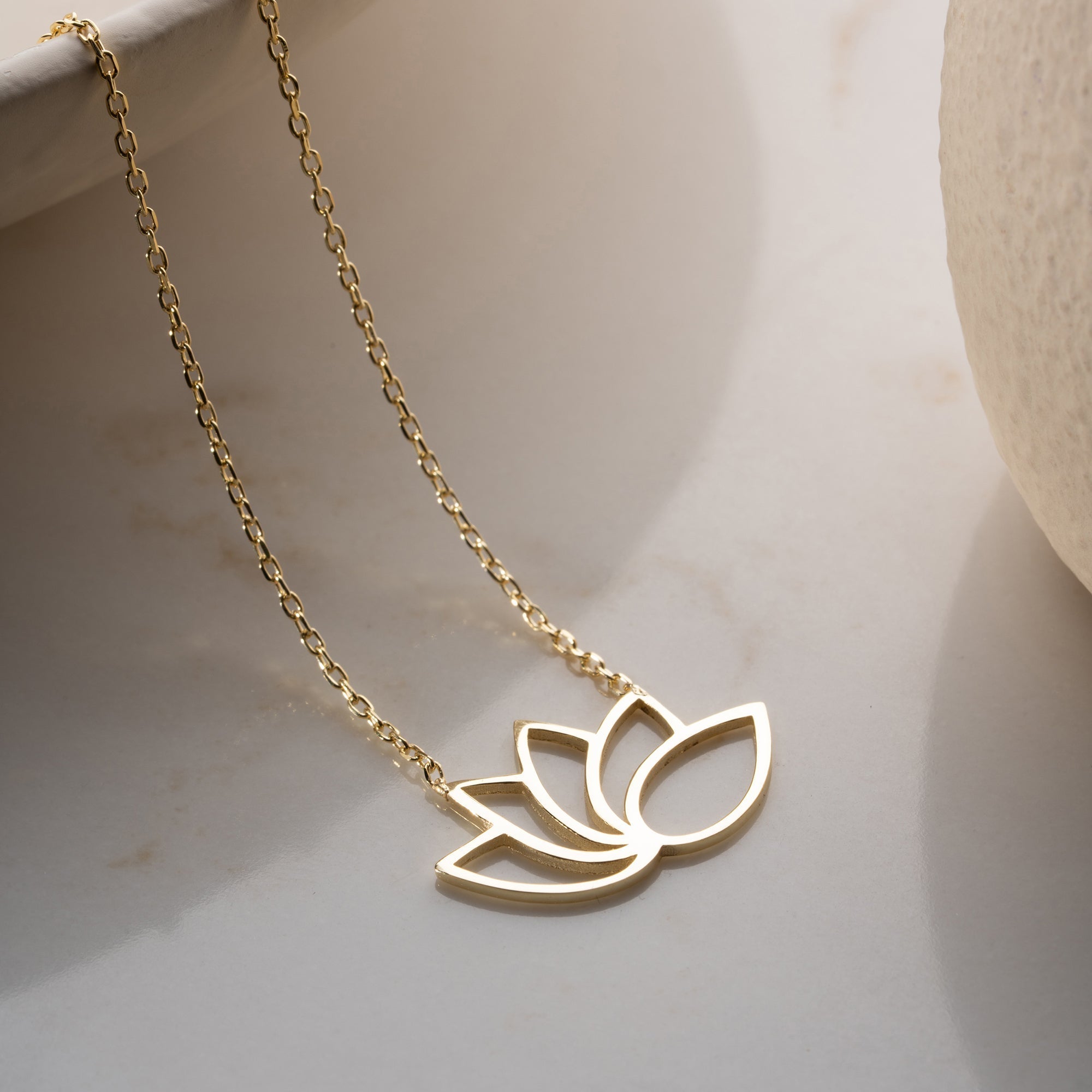 BASIC LOTUS HALSKETTE aus 925 Silber - Eleganter Halskette - AURIME