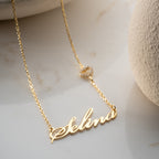 NAMENSKETTE MIT ZIRKONIA HERZ aus 925 Silber - Eleganter Halskette - AURIME