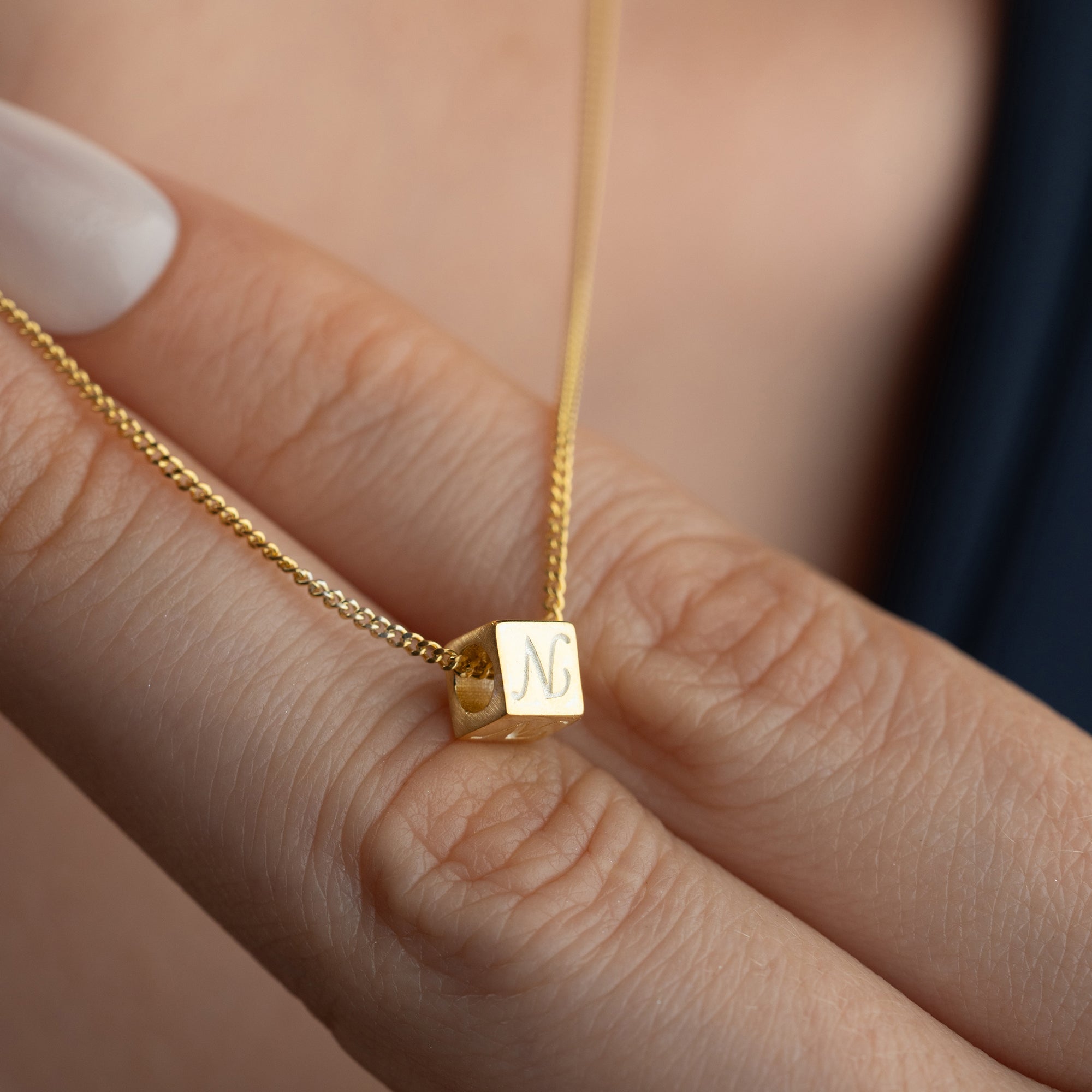 WÜRFEL BUCHSTABEN HALSKETTE aus 925 Silber - Eleganter Halskette - AURIME