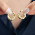 Silberne SOLÈ Ohrringe aus 925er Silber von AURIME, detailreiche Ohrschmuck mit eleganten Design.