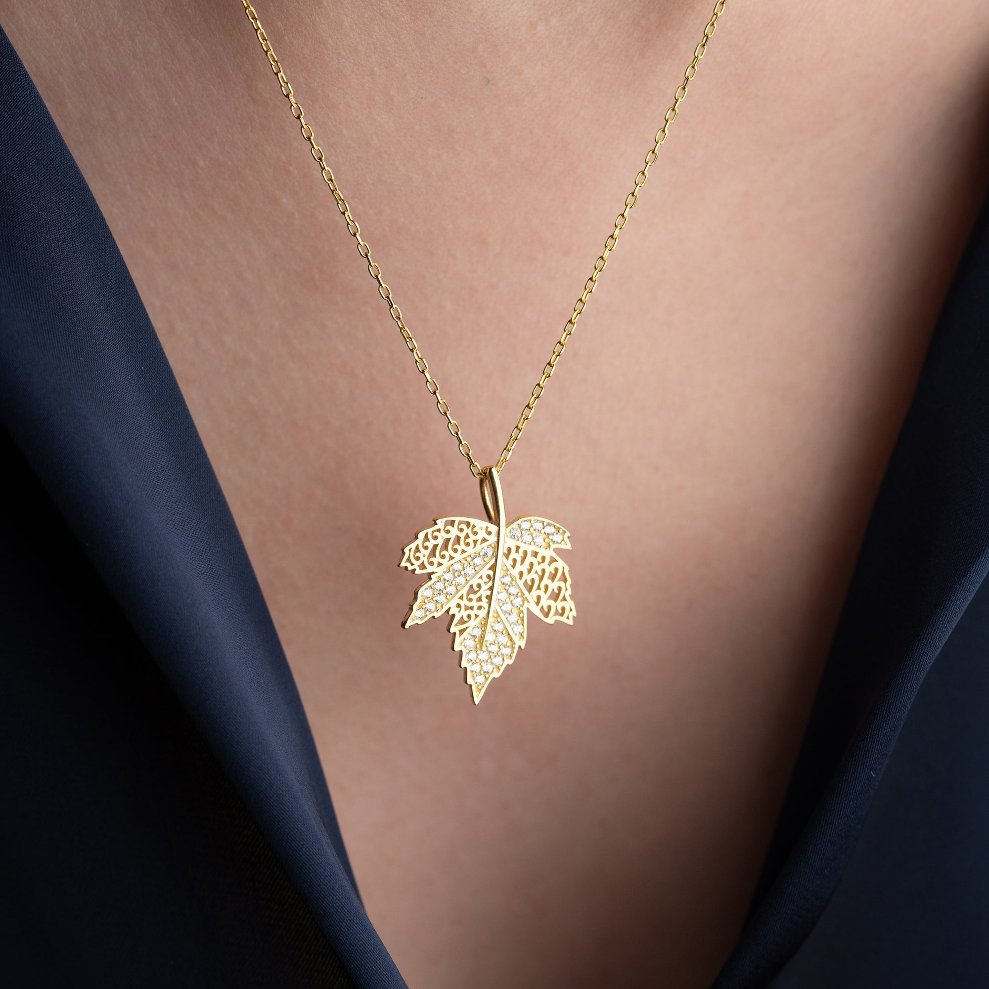 BLATT HALSKETTE aus 925 Silber - Eleganter Halskette - AURIME