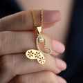 AURIME SORA Halskette aus 925 Silber, elegante Kette mit filigranem Design, auf weißem Hintergrund fotografiert