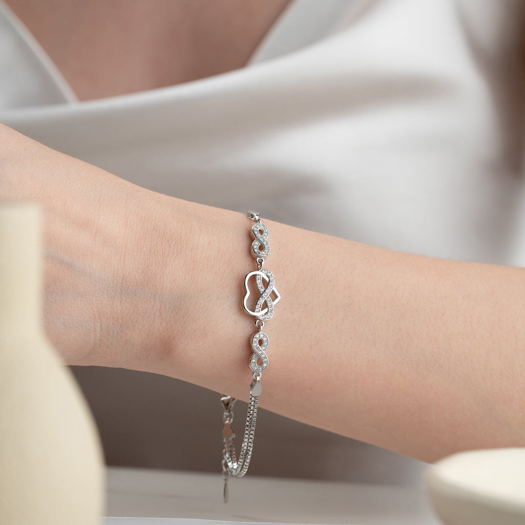 HERZ INFINITY ARMBAND aus 925 Silber - Eleganter Armband - AURIME