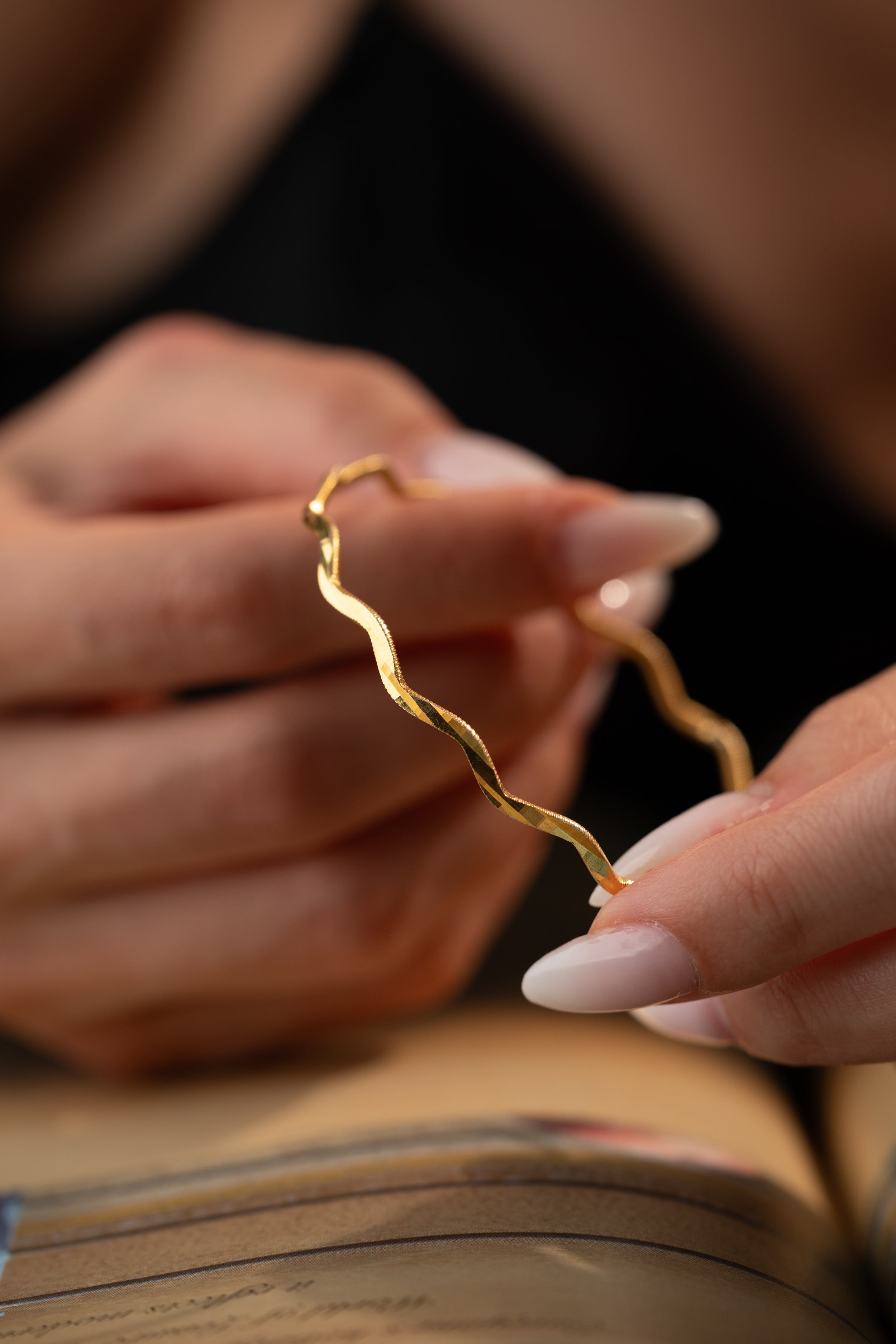 ZIKZAK AJDA ARMREIFEN aus 925 Silber - Hochwertiger Schmuck - AURIME