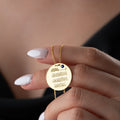 Dua Halskette aus 925 Silber von AURIME, schlichte elegante Kette mit zwei Anhängern, auf weißem Hintergrund fotografiert