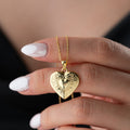 Vintage Herz Halskette aus 925 Silber von AURIME, glänzende silberne Kette mit Herzanhänger auf weißem Hintergrund