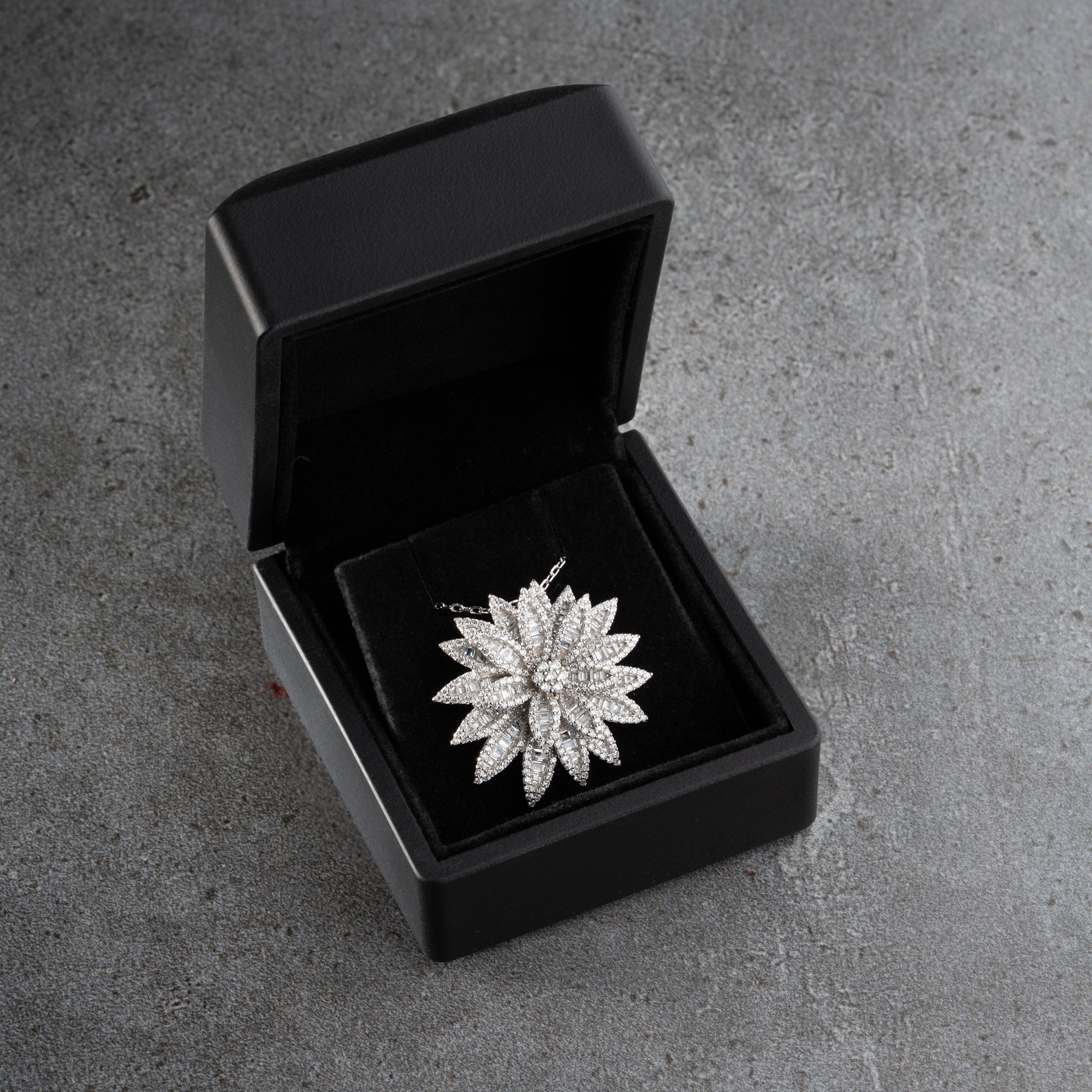 ZIRKONIA LOTUS HALSKETTE | 925 SILBER