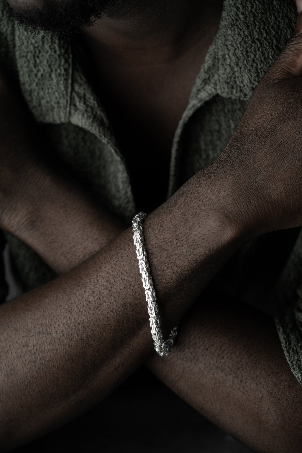 KÖNIGSARMBAND VIERKANT MASSIV 4MM aus 925 Silber - Eleganter Armband - AURIME