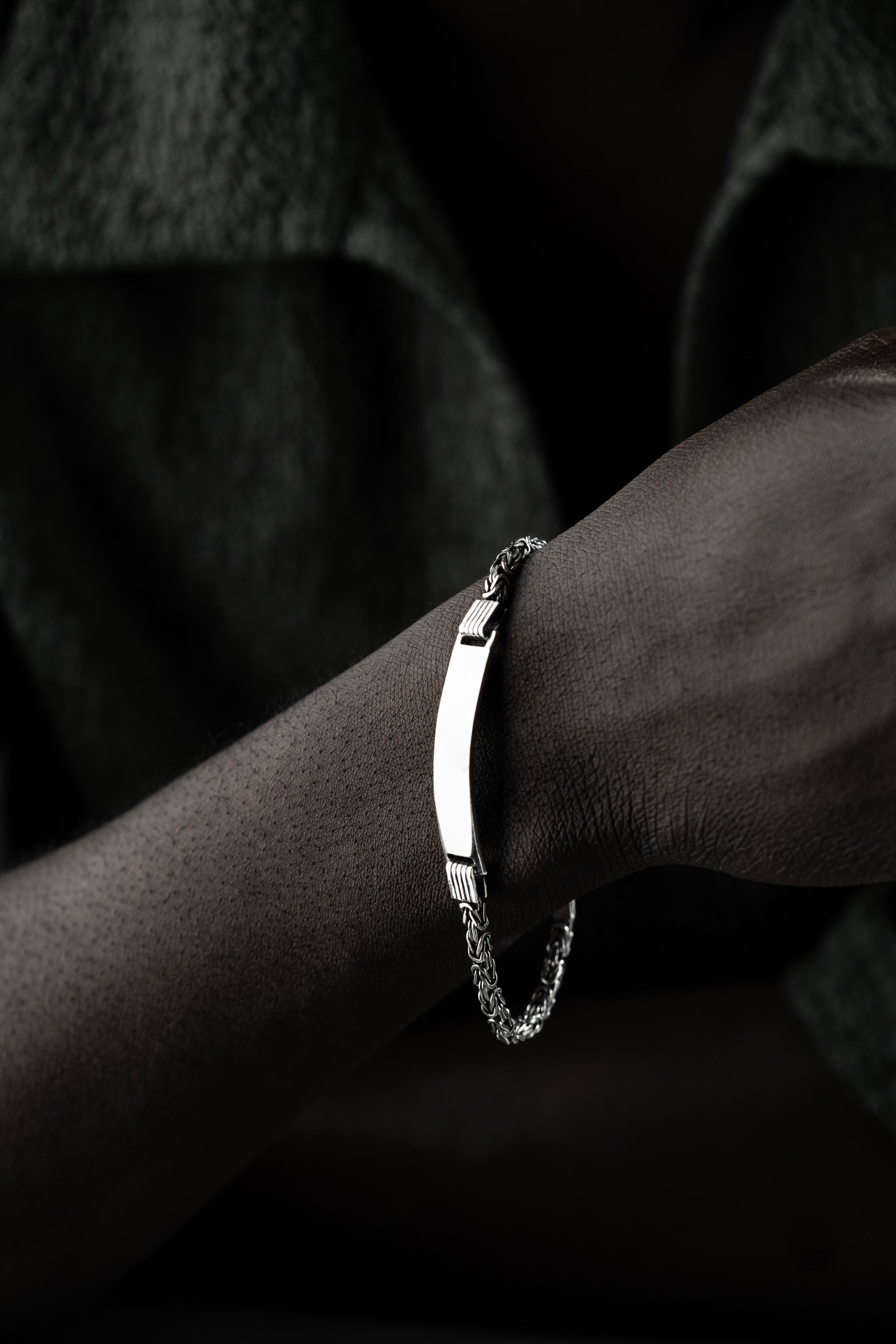 KÖNIGSARMBAND MIT GRAVUR aus 925 Silber - Eleganter Armband - AURIME